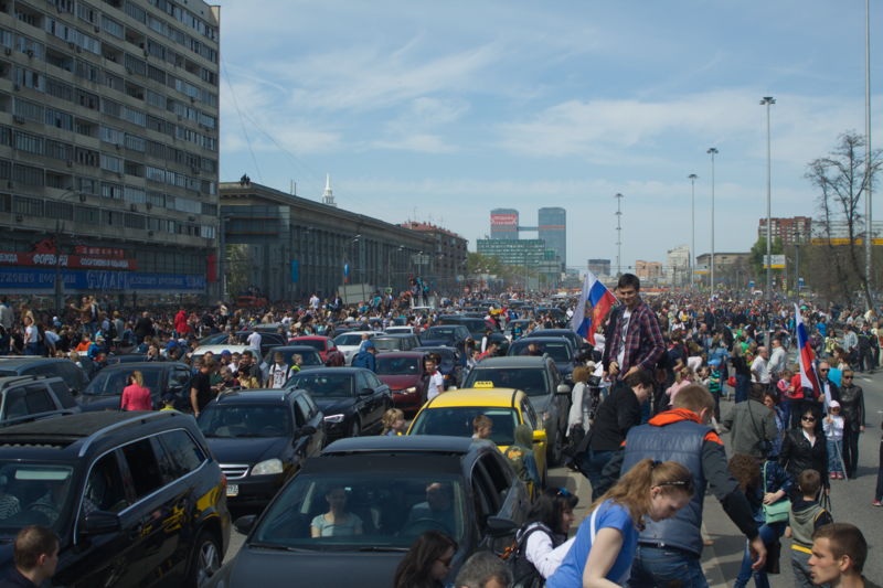 Ленинграшский проспект 9 мая после Парада Победы