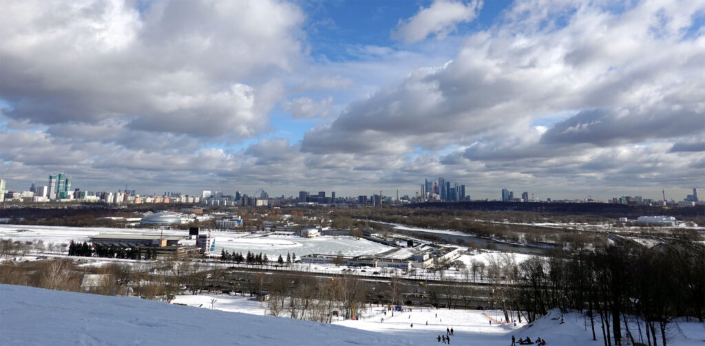 Вид на Москву с Крылатских холмов. Камера Sony RX100M7
